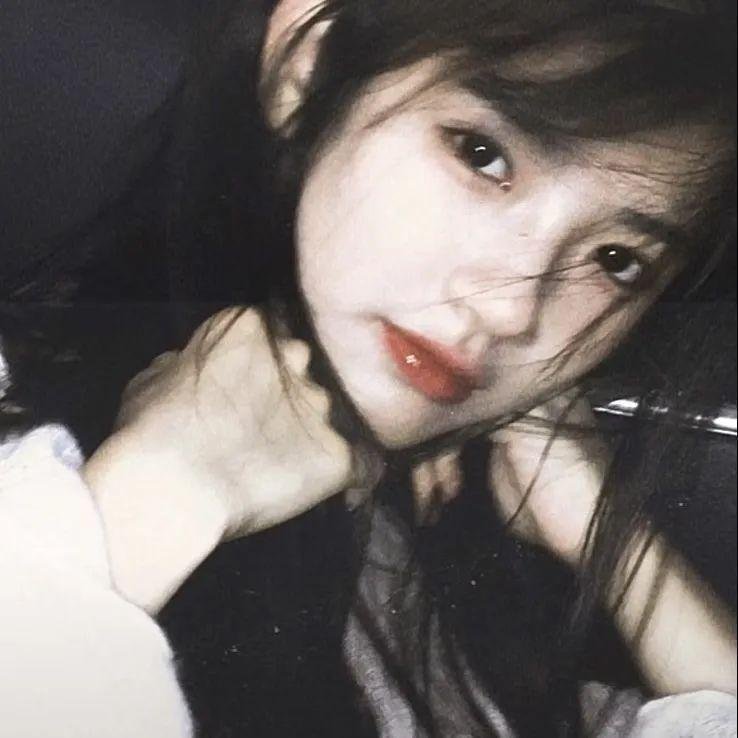 葛妮斯派特洛之风情万种